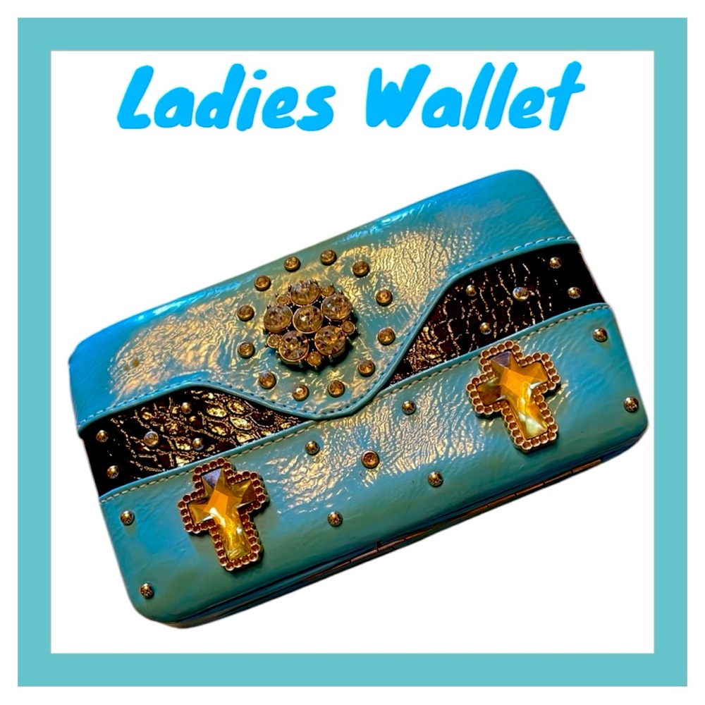 Y2K Jewels Sky Blue/Turquoise color rhinestone & stud embellished clutch EUC